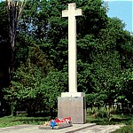 Паметник - костница на загиналите за родината офицери, подофицери и войници през воините 1912-1913, 1915-1918г.